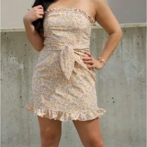 NWT Cotton Candy Flynn Strapless Floral Dress
